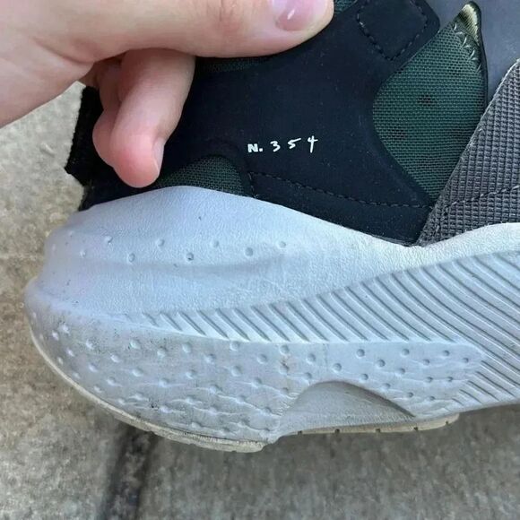 Nike Huarache Type Jumper Fog Olive Green - Picture 9 of 14